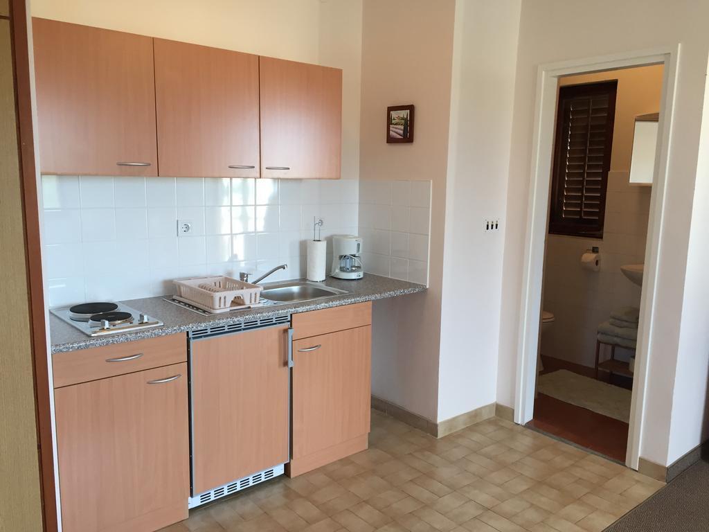 Guest House Punta Grzan Petrcane Bilik gambar